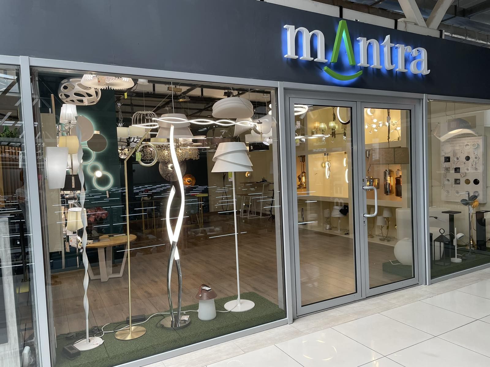Магазин «MANTRA» у Львові | ТЦ «MARK»