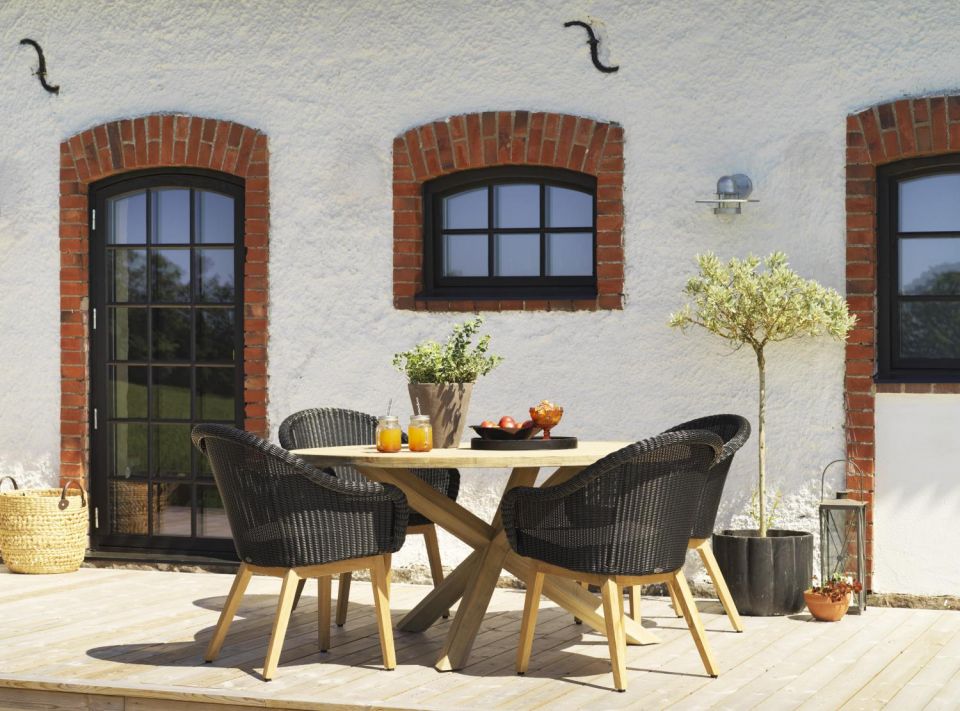 Ці стільці BEVERLY стануть чудовим доповненням практично будь-якого стилю