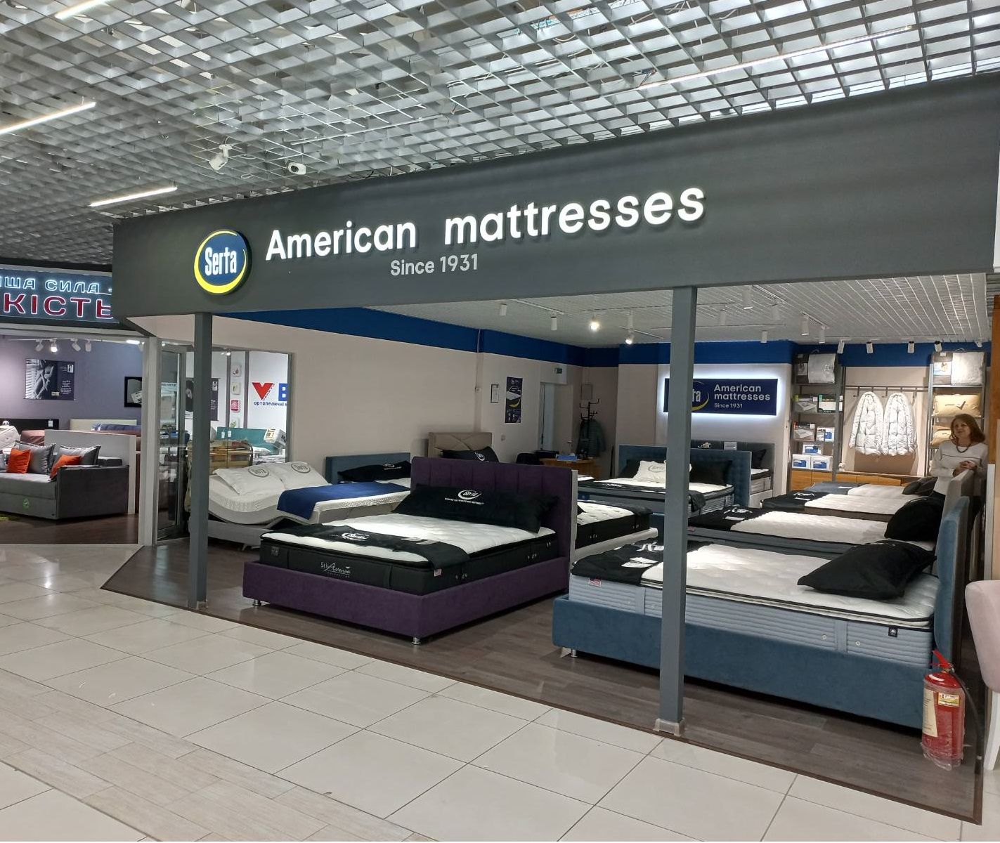 Відкриття салону Serta