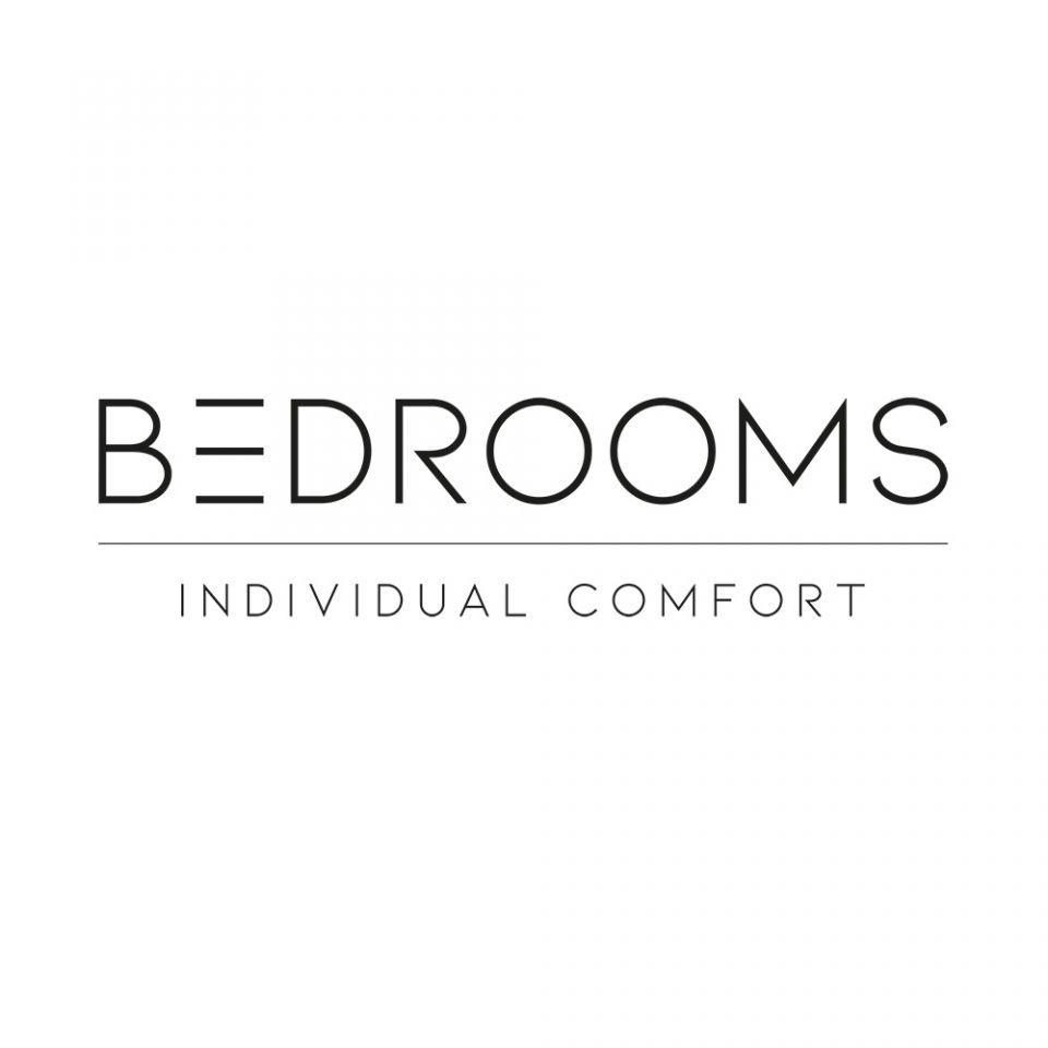 Чорна п'ятиця у магазині bedrooms