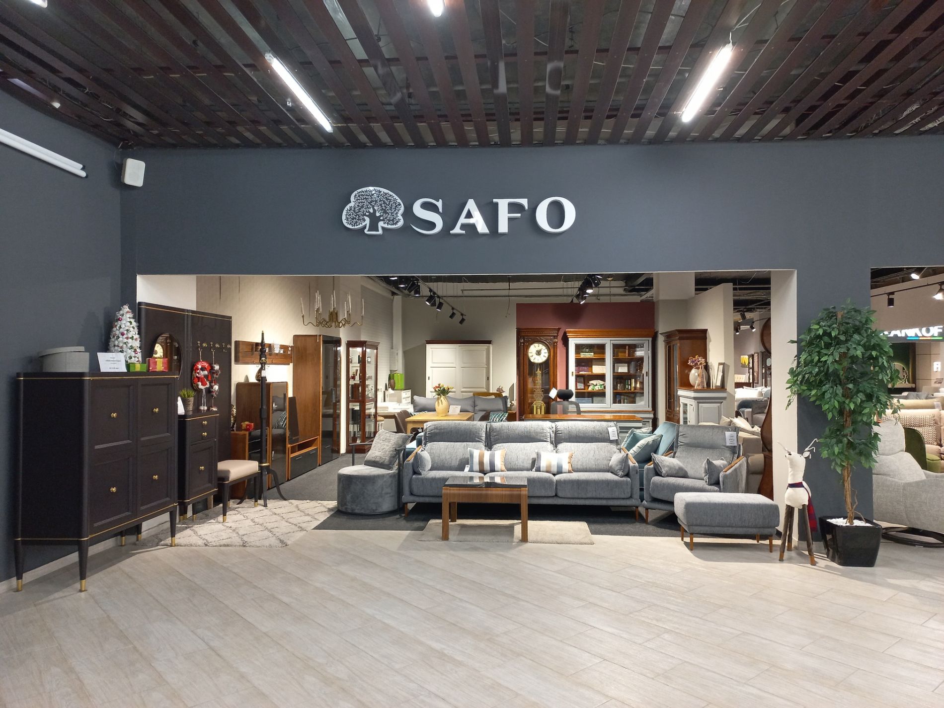 Відкриття оновленого салону Safo