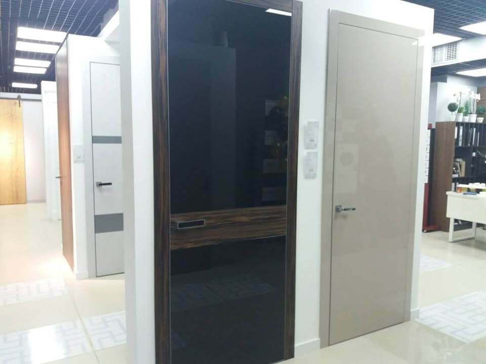 Галерея дверей в ТЦ MARK