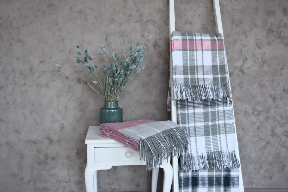 1=2: Плед в подарунок