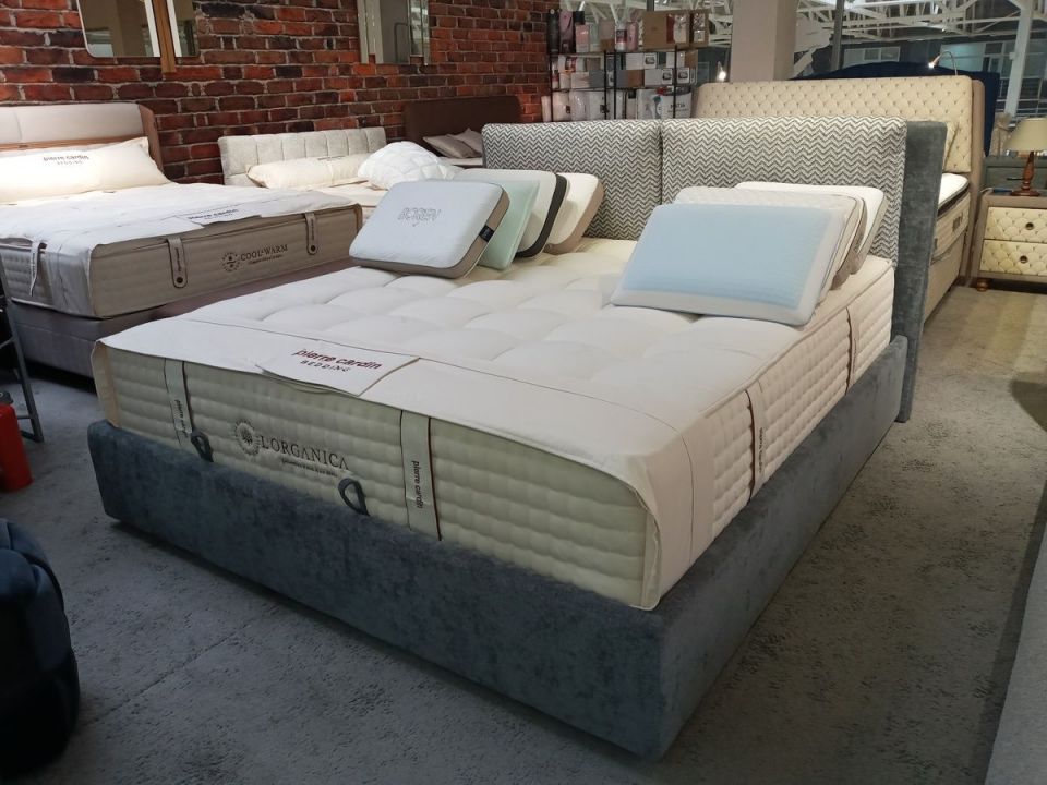 Відкриття салону Pierre Cardin Bedding