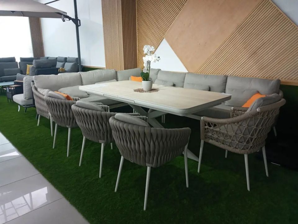 Відкриття оновленого салону KOLIBRY Luxury Outdoor