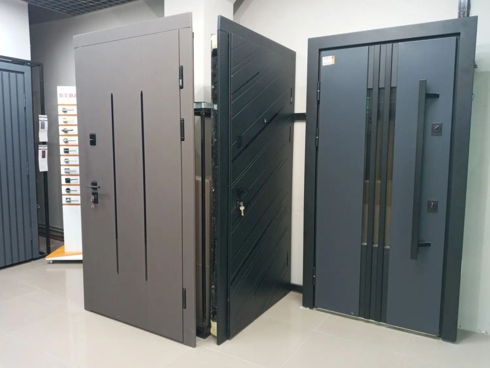 Відкриття салону Вхідні двері